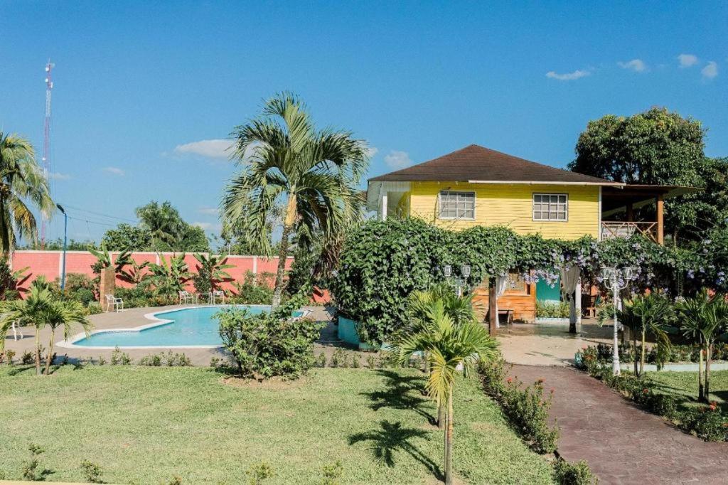 Guacamayos Hotel Bonao 外观 照片