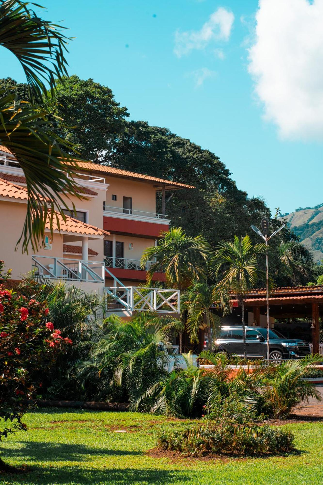 Guacamayos Hotel Bonao 外观 照片